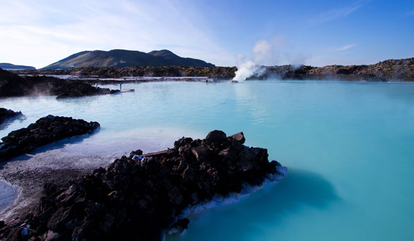 lagoa azul na islândia